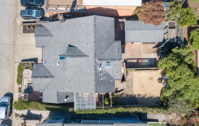 647 Canyon Drive, Pacifica CA: https://media.crmls.org/mediaz/39c01f3f-3c2f-4137-9740-455470896bc9.jpg