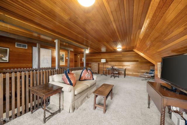 412 Oaklawn Avenue, South Pasadena CA: https://media.crmls.org/mediaz/39c0a68f-7481-441c-abf6-ec1e9b816a39.jpg