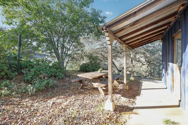 26086 Bear Valley Heights Road, Escondido CA: https://media.crmls.org/mediaz/39c19230-35bb-445c-8796-a837787cdd66.jpg