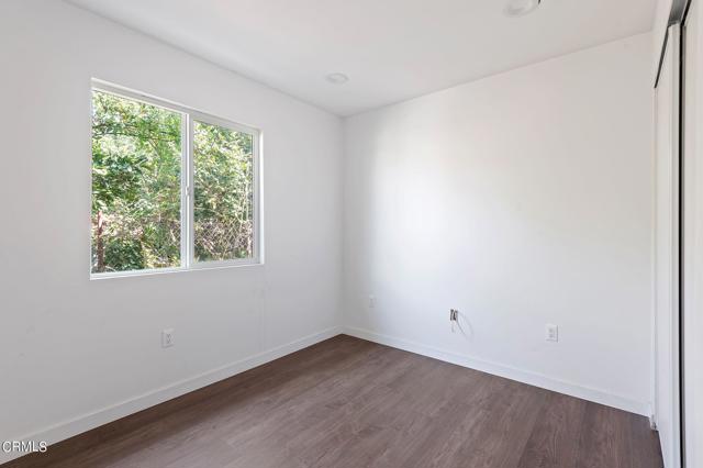 Image 32 of 74 For 7445 Balcom Avenue