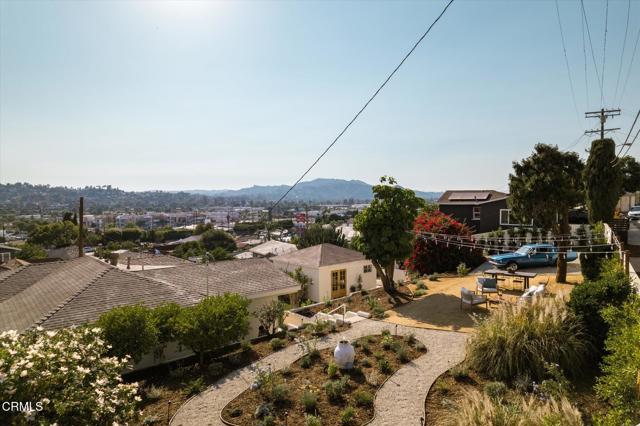 3029 isabel dr Drive, Los Angeles CA: https://media.crmls.org/mediaz/39c1e5e6-b10f-4b91-b2cc-58331b1ea942.jpg