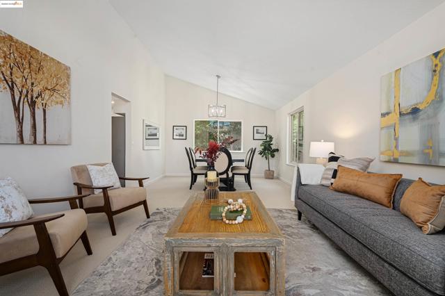 160 Manzanita Pl, Hercules CA: https://media.crmls.org/mediaz/39c21c9b-f56b-4ebe-b8ae-fd6083b452cd.jpg
