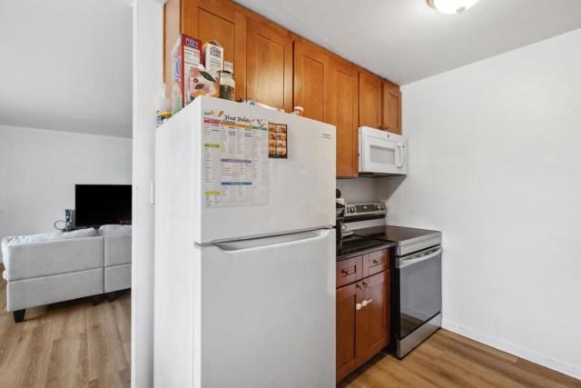 1182 Leigh, San Jose CA: https://media.crmls.org/mediaz/39c25b37-0e0b-4897-90c1-92dec23d0063.jpg