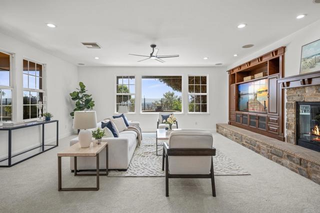 3219 Corte Paloma, Carlsbad CA: https://media.crmls.org/mediaz/39c2e3e0-33d7-4141-8941-350fe351c9f3.jpg