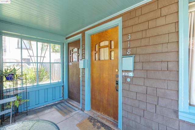 318 Washington Avenue, Richmond CA: https://media.crmls.org/mediaz/39c30260-9a8c-4777-949b-4bd3b094f3e0.jpg