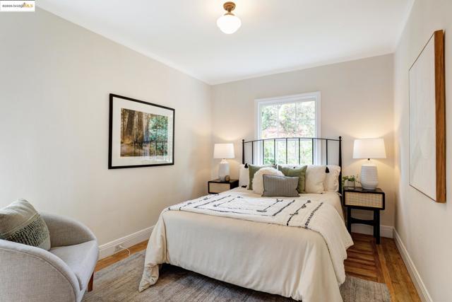 1110 Chaucer St, Berkeley CA: https://media.crmls.org/mediaz/39c50c31-48cc-4045-86e6-64c0aaab65a4.jpg