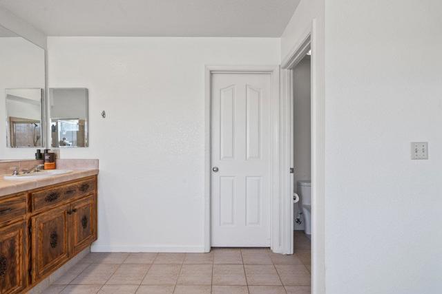 310 Bonnie Lane, Hollister CA: https://media.crmls.org/mediaz/39c5691a-9e5e-4400-bf21-5b6ce5844abe.jpg