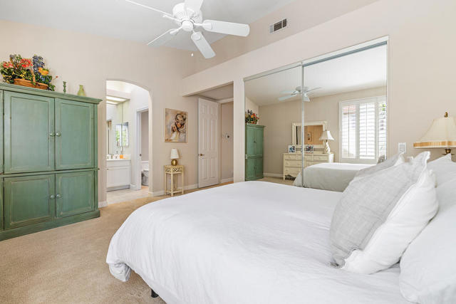 Image 17 of 29 For 76776 Minaret Way