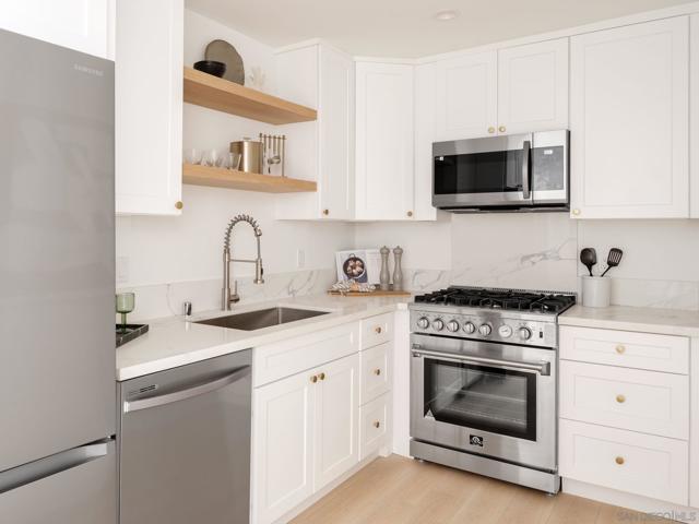 148 150 North Acacia, Solana Beach CA: https://media.crmls.org/mediaz/39c6719e-3210-4308-8666-94cd0e84fe46.jpg