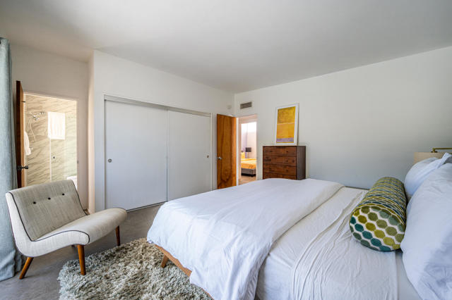 3623 E Avenida Fey Norte, Palm Springs CA: https://media.crmls.org/mediaz/39c68df6-9339-4943-abb4-ae22ee928cb7.jpg