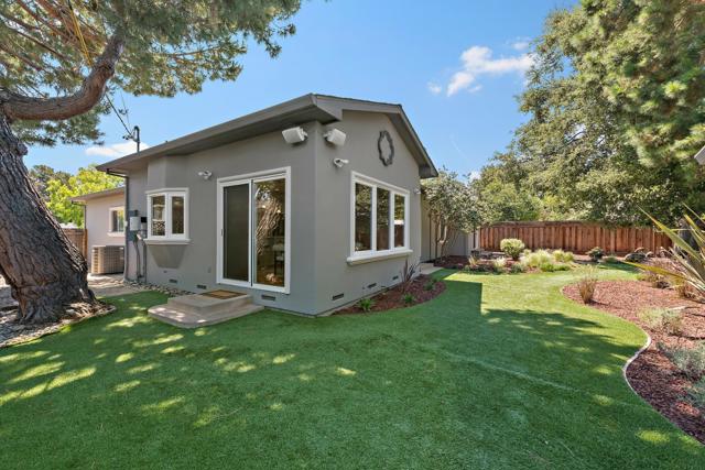 1152 Morton Court, Mountain View CA: https://media.crmls.org/mediaz/39c6ba84-1067-4e0c-a6d9-39d5bb64a36d.jpg