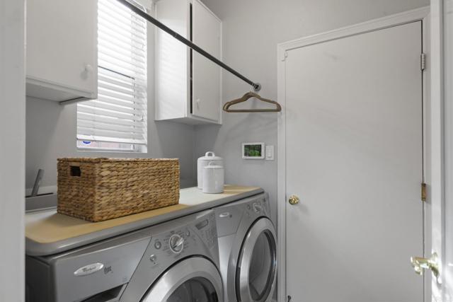 Detail Gallery Image 19 of 26 For 1979 Oxford Ct, Vista,  CA 92081 - 4 Beds | 2/1 Baths