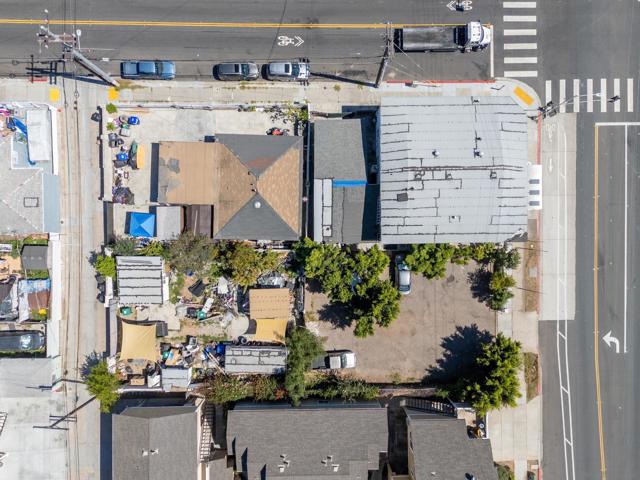 0 National, San Diego CA: https://media.crmls.org/mediaz/39c88177-91b8-4c4d-825d-efbd5e640e38.jpg