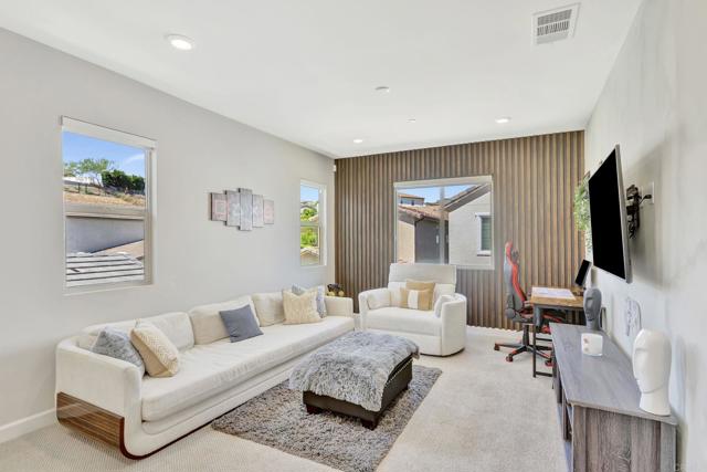 Detail Gallery Image 17 of 75 For 21678 Long Trot Dr, Escondido,  CA 92029 - 4 Beds | 3 Baths