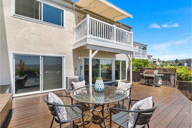 4007 Crown Point Drive, San Diego CA: https://media.crmls.org/mediaz/39c97c63-6b0f-469b-8d91-1589bca0d81d.jpg