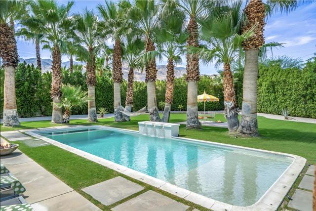 165 S Avenida Elenora, Palm Springs, CA 92262
