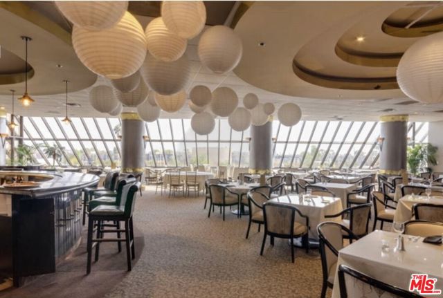 4337 Marina City Drive, Marina del Rey CA: https://media.crmls.org/mediaz/39ca3ffc-62d1-4cb2-80ef-dd2a4aba4973.jpg