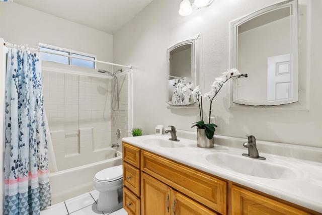 Image 14 of 27 For 24540 Margaret Dr
