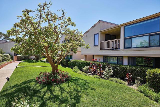 561 S Sierra Avenue, Solana Beach CA: https://media.crmls.org/mediaz/39ca8aee-83da-4592-9713-ea1158c3c4fb.jpg