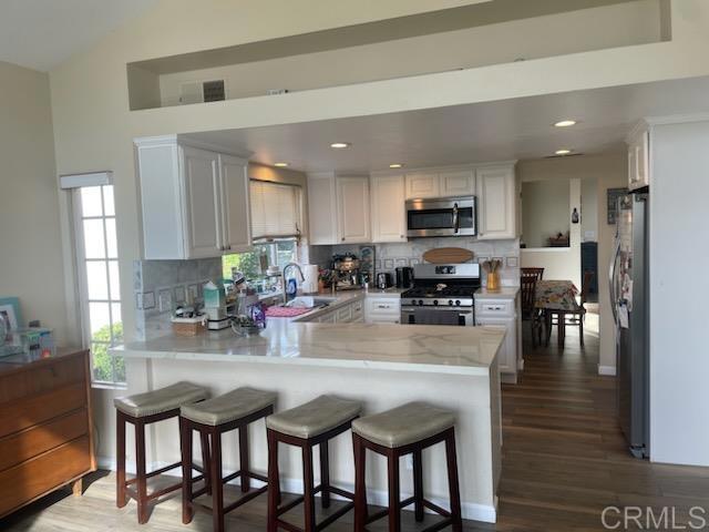 Detail Gallery Image 1 of 12 For 2415 Levante St, Carlsbad,  CA 92009 - 3 Beds | 2/1 Baths