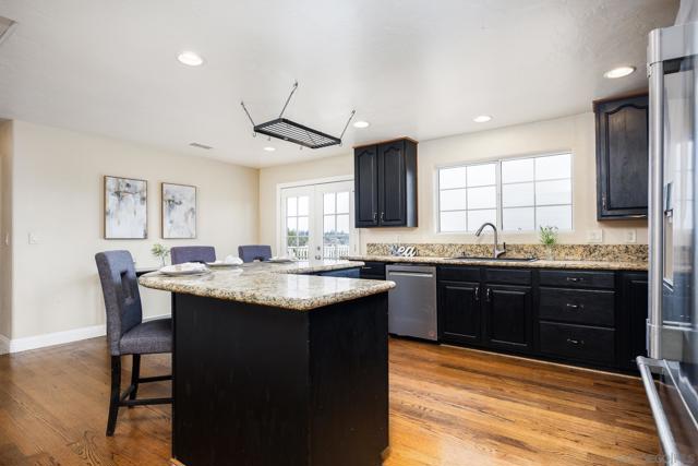 1148 Emerald Heights Rd, El Cajon CA: https://media.crmls.org/mediaz/39cb0da1-fb11-4b19-95b5-943d2fa4f4fc.jpg