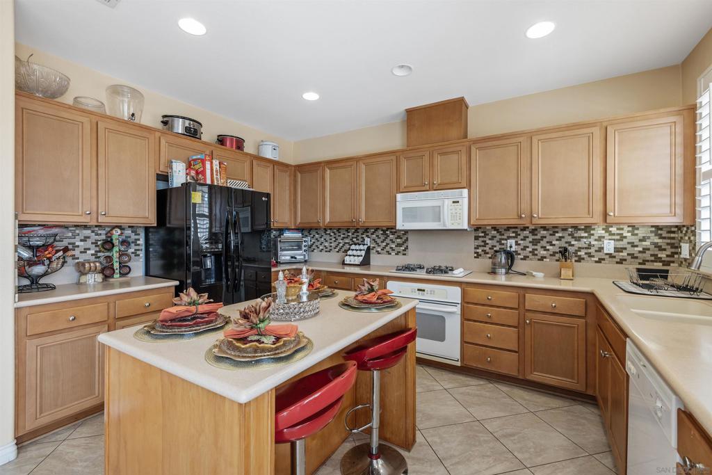 MLS #250042858SD image #10