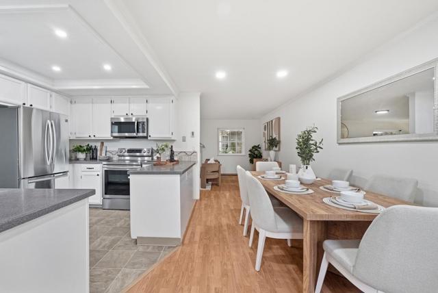 38 Devonshire Avenue, Mountain View CA: https://media.crmls.org/mediaz/39cbde3c-f7dc-4e3b-ad8b-da28de699e2c.jpg