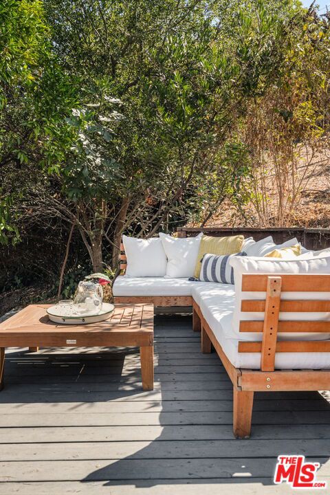 4940 Twining Street, Los Angeles CA: https://media.crmls.org/mediaz/39cd8bac-d825-435c-a08c-8bb43e099f92.jpg