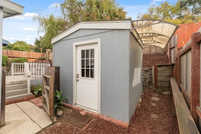 444 Whispering Pines Drive, Scotts Valley CA: https://media.crmls.org/mediaz/39cd8cc4-1eb0-40ee-85ae-3a44a6a2178f.jpg