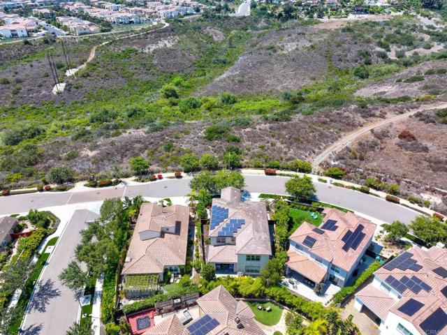 3507 FOUR PEAKS, Carlsbad CA: https://media.crmls.org/mediaz/39cdf888-8749-41b1-8818-f2eaf8e5237f.jpg