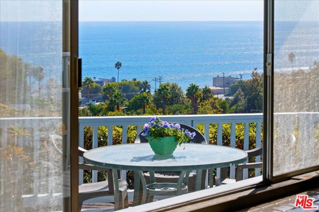 27071 Sea Vista Drive photo 2
