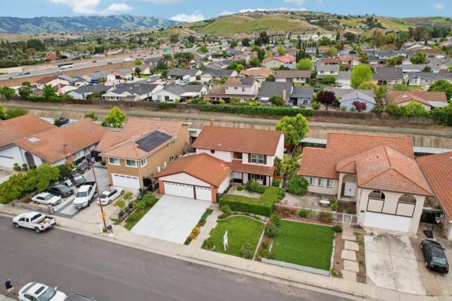 1288 Isengard Court, San Jose CA: https://media.crmls.org/mediaz/39cf0f92-13af-4e22-bf0b-66976ce6b793.jpg