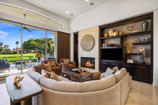 49606 Montana Way, La Quinta CA: https://media.crmls.org/mediaz/39d068ba-f54b-4ed0-83da-4d3a7a656149.jpg