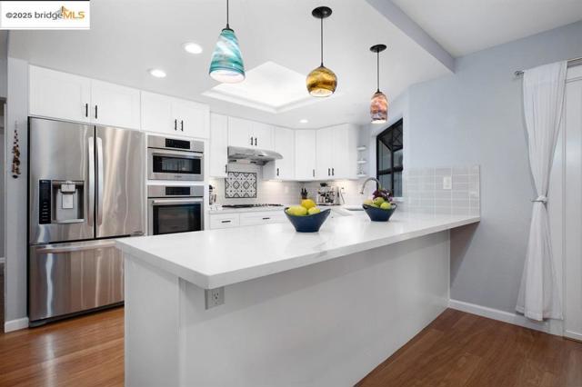 1431 Huston Rd, Walnut Creek CA: https://media.crmls.org/mediaz/39d22df8-b5bf-47a8-8310-86f7b1402243.jpg
