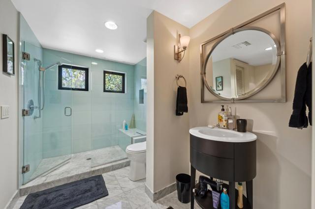 Image 51 of 61 For 75550 Beryl Lane