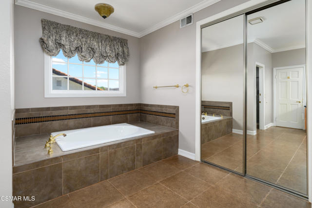 29515 Weeping Willow Drive, Agoura Hills CA: https://media.crmls.org/mediaz/39d2ef0b-7cb9-43a0-9fa3-67add9cfdb89.jpg