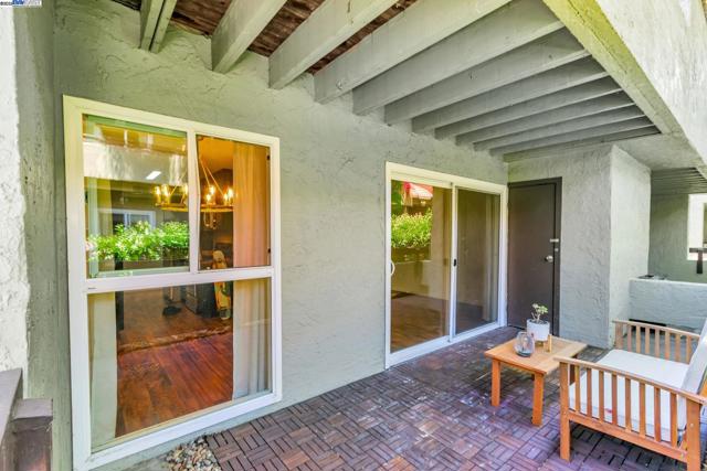 291 Tradewinds Dr, San Jose CA: https://media.crmls.org/mediaz/39d31fb4-4063-4093-993e-7e4b3d0276a0.jpg