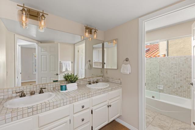 1466 Caminito Solidago, La Jolla CA: https://media.crmls.org/mediaz/39d38e60-5c72-4d8e-b87d-a9d0f5ab76a1.jpg