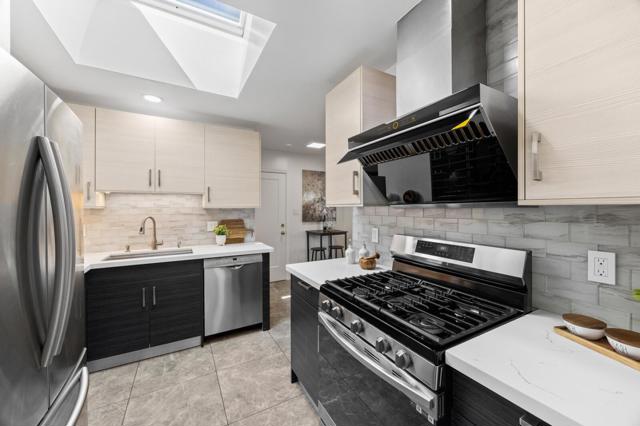 1096 Hawthorne Drive, San Mateo CA: https://media.crmls.org/mediaz/39d50c02-2511-4123-a73d-e2a8a731a87a.jpg