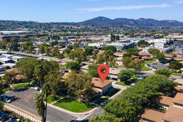 8842 Mission Vega Ct, Santee CA: https://media.crmls.org/mediaz/39d5a688-58ed-42c3-9391-0808584784a3.jpg