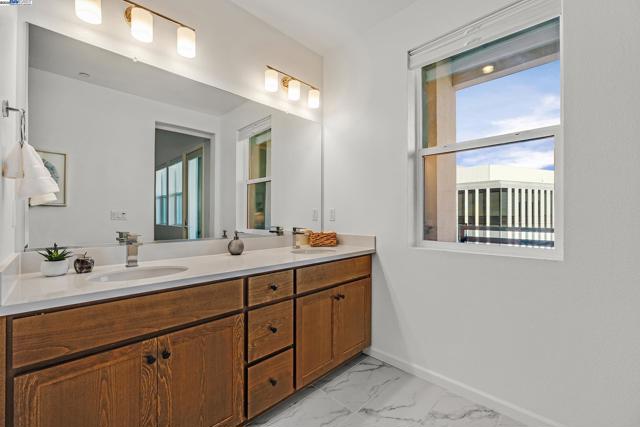 5394 Arnold Rd, Dublin CA: https://media.crmls.org/mediaz/39d6385f-5de0-4473-b21f-688fc16d9086.jpg