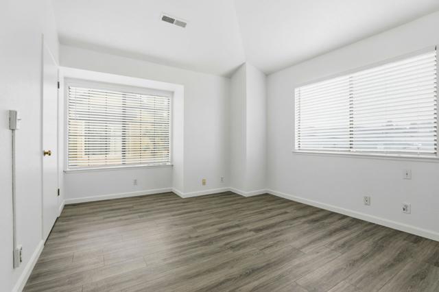 251 Gibson Drive, Hollister CA: https://media.crmls.org/mediaz/39d68802-218f-4238-abbc-38333acddb2a.jpg