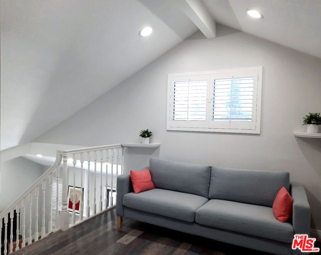 7306 Quill Drive, Downey CA: https://media.crmls.org/mediaz/39d86a03-8c3e-4a6e-b9fe-e9e41a26db45.jpg