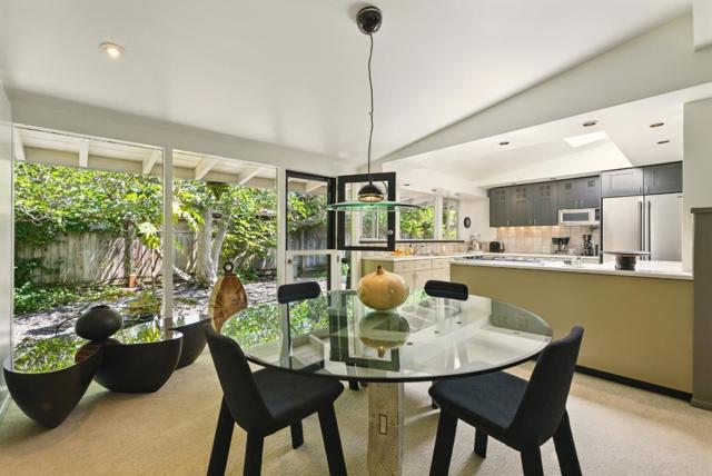 964 Colonial Lane, Palo Alto CA: https://media.crmls.org/mediaz/39da5ac0-7343-4fb7-8e15-85b2721cefea.jpg