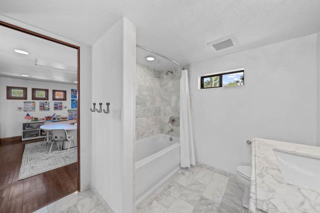 Detail Gallery Image 71 of 75 For 647 Crest Dr, El Cajon,  CA 92019 - 4 Beds | 4/2 Baths