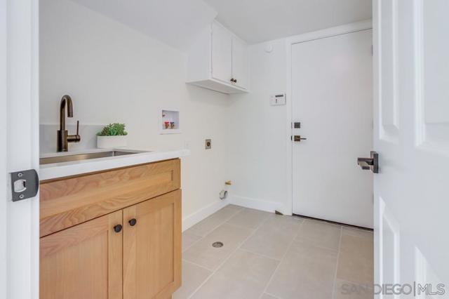3302 Vista Rocosa, Escondido CA: https://media.crmls.org/mediaz/39dc23ca-a587-4bea-9148-18067edfba2c.jpg