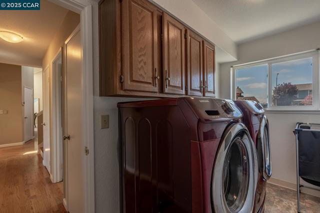 6082 Slopeview Ct, Castro Valley CA: https://media.crmls.org/mediaz/39dc4481-ebe5-4427-91bf-fdb30aaeb35c.jpg