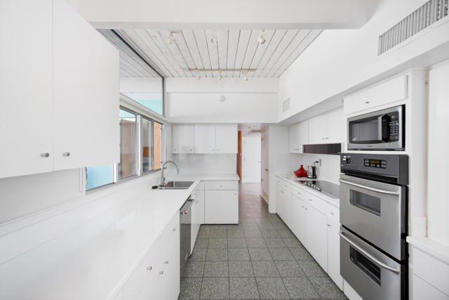 Image 12 of 32 For 620 Camino Real