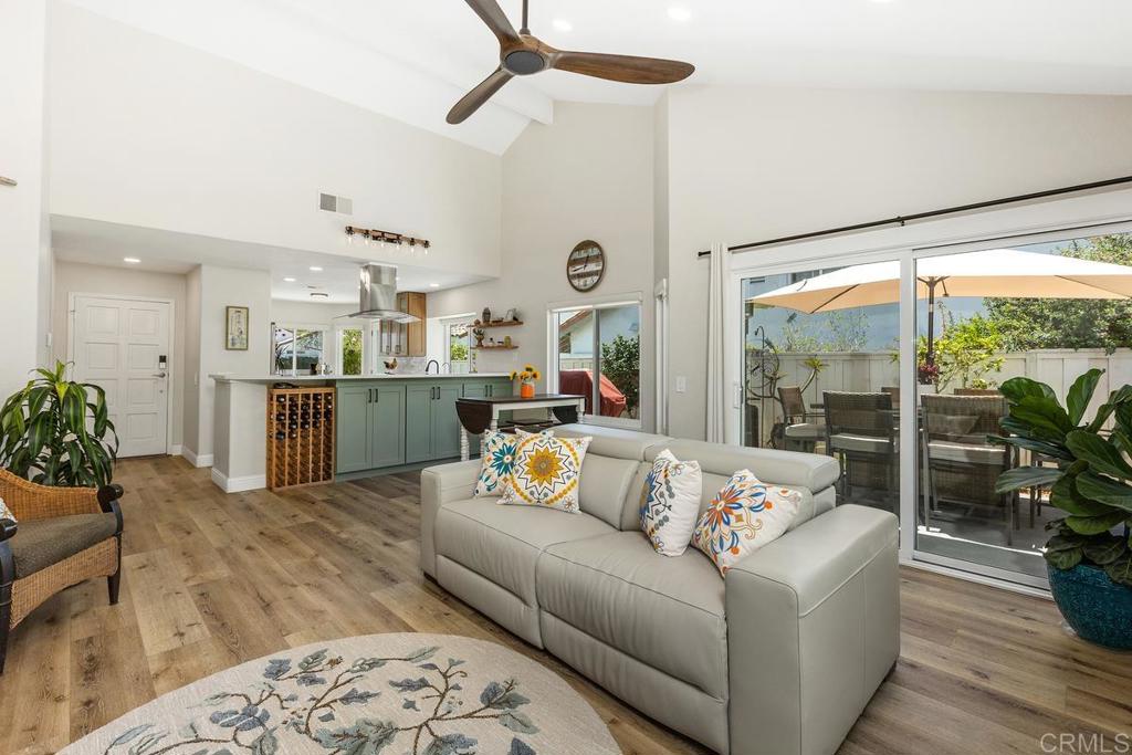 4722 Collinos Way - photo 15