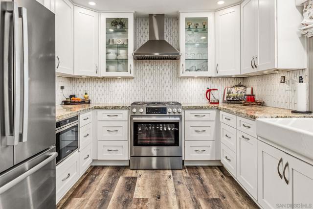 17357 Plaza Maria, San Diego CA: https://media.crmls.org/mediaz/39dcd682-5e41-4ad0-b802-cf6e7d94e4aa.jpg